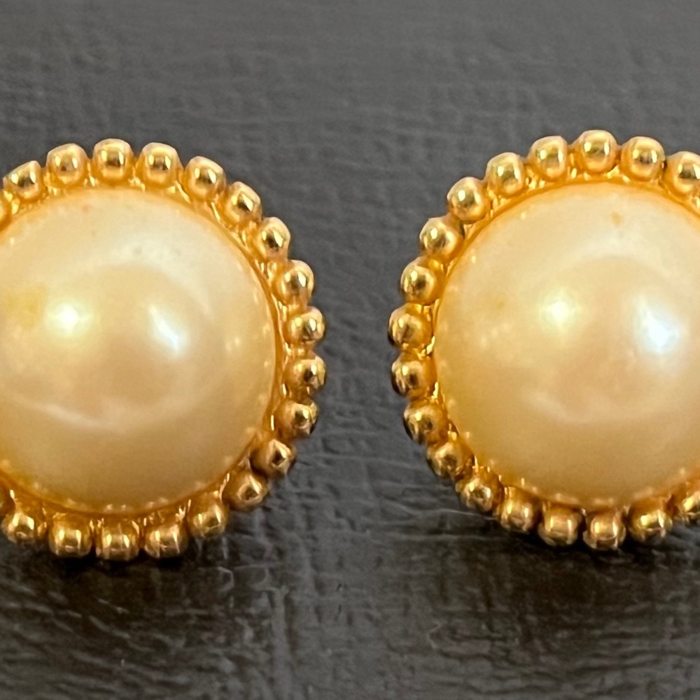 Vintage Fashion Jewelry Earrings Gold-Toned Studs with Faux Pearl 1/2 Inch